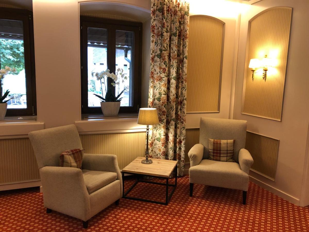 Inselhotel Faakersee ฟาคอัมซี ภายนอก รูปภาพ